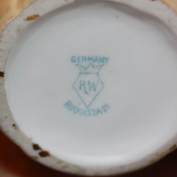 Vintage Royal Rudolstadt Germany Double Handle Gilded Vase Floral Hand Painted - Picture 5 of 5